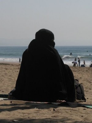 burqa-beach-babe